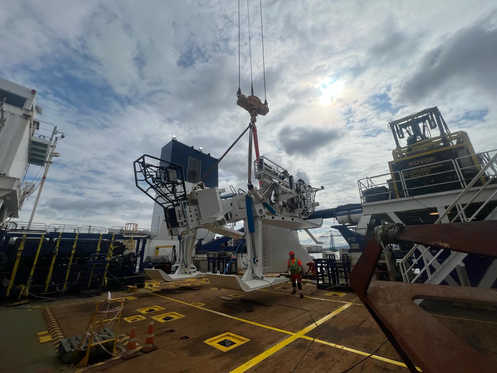 Contract Lifting